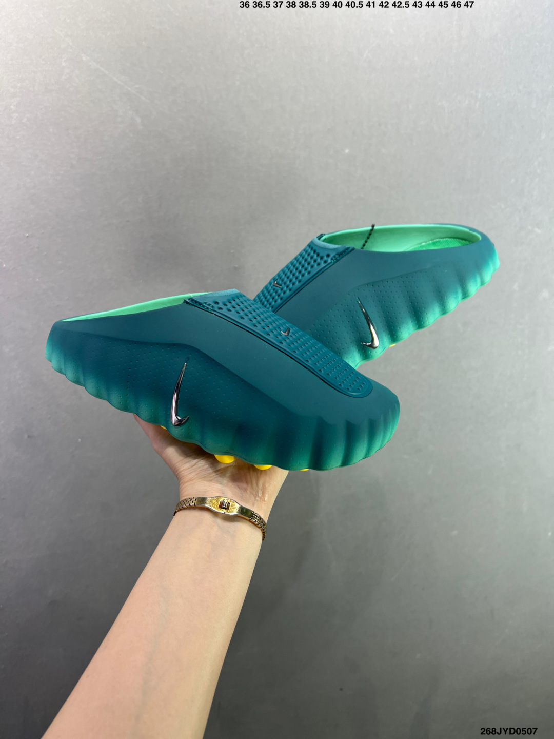 Nike Mind 001 Recovery Slide 耐克 舒适柔软包头拖鞋 HQ4307-001-Top High Quatity Cheap Sneakers Fashion Clothing Clothes Bags handbags Shoes of all Brand wholesale With The best Quality And Beautiful Price from China Factory Chinese suppliers wholesaler seller Nike Mind 001 Recovery Slide 耐克 舒适柔软包头拖鞋 HQ4307-001