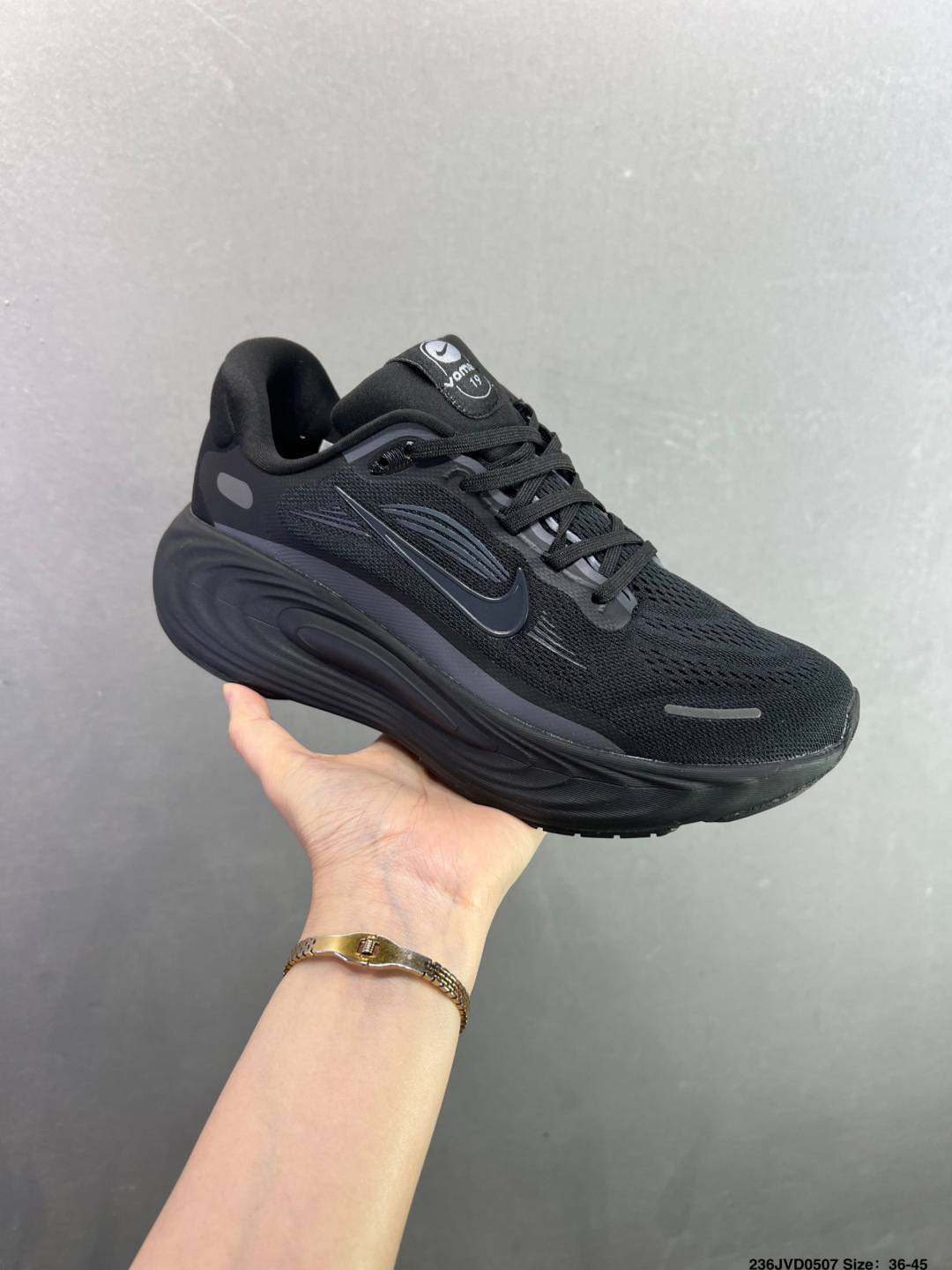 耐克NIKE VOMERO 19舒适减震防滑低帮跑步鞋 全掌ReactX泡绵中底-Top High Quatity Cheap Sneakers Fashion Clothing Clothes Bags handbags Shoes of all Brand wholesale With The best Quality And Beautiful Price from China Factory Chinese suppliers wholesaler seller 耐克NIKE VOMERO 19舒适减震防滑低帮跑步鞋 全掌ReactX泡绵中底