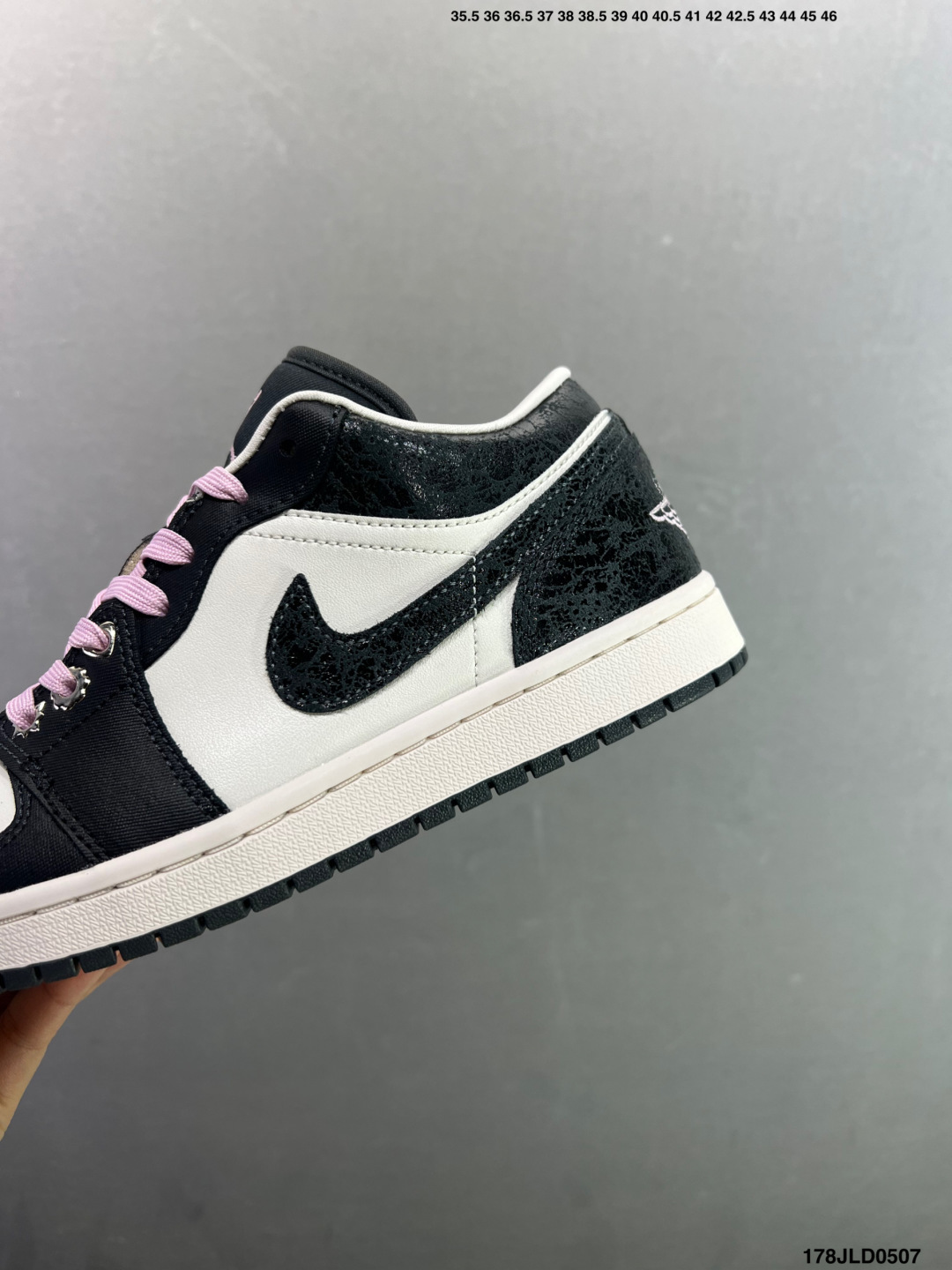 Nike Air Jordan 1 Low 经典百搭 耐克 AJ1 低帮休闲板鞋 II0595-001-Top High Quatity Cheap Sneakers Fashion Clothing Clothes Bags handbags Shoes of all Brand wholesale With The best Quality And Beautiful Price from China Factory Chinese suppliers wholesaler seller Nike Air Jordan 1 Low 经典百搭 耐克 AJ1 低帮休闲板鞋 II0595-001