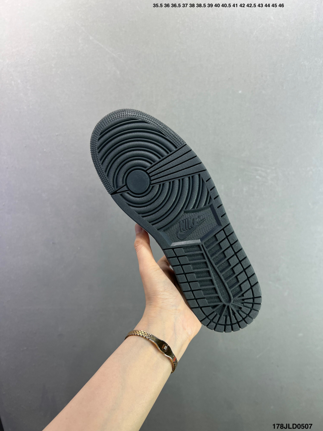 Nike Air Jordan 1 Low 经典百搭 耐克 AJ1 低帮休闲板鞋 II0595-001-Top High Quatity Cheap Sneakers Fashion Clothing Clothes Bags handbags Shoes of all Brand wholesale With The best Quality And Beautiful Price from China Factory Chinese suppliers wholesaler seller Nike Air Jordan 1 Low 经典百搭 耐克 AJ1 低帮休闲板鞋 II0595-001