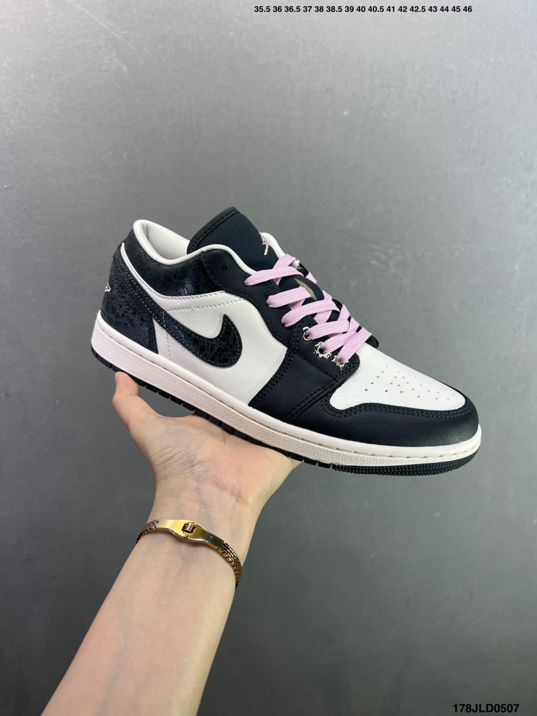 Nike Air Jordan 1 Low 经典百搭 耐克 AJ1 低帮休闲板鞋 II0595-001-Top High Quatity Cheap Sneakers Fashion Clothing Clothes Bags handbags Shoes of all Brand wholesale With The best Quality And Beautiful Price from China Factory Chinese suppliers wholesaler seller Nike Air Jordan 1 Low 经典百搭 耐克 AJ1 低帮休闲板鞋 II0595-001