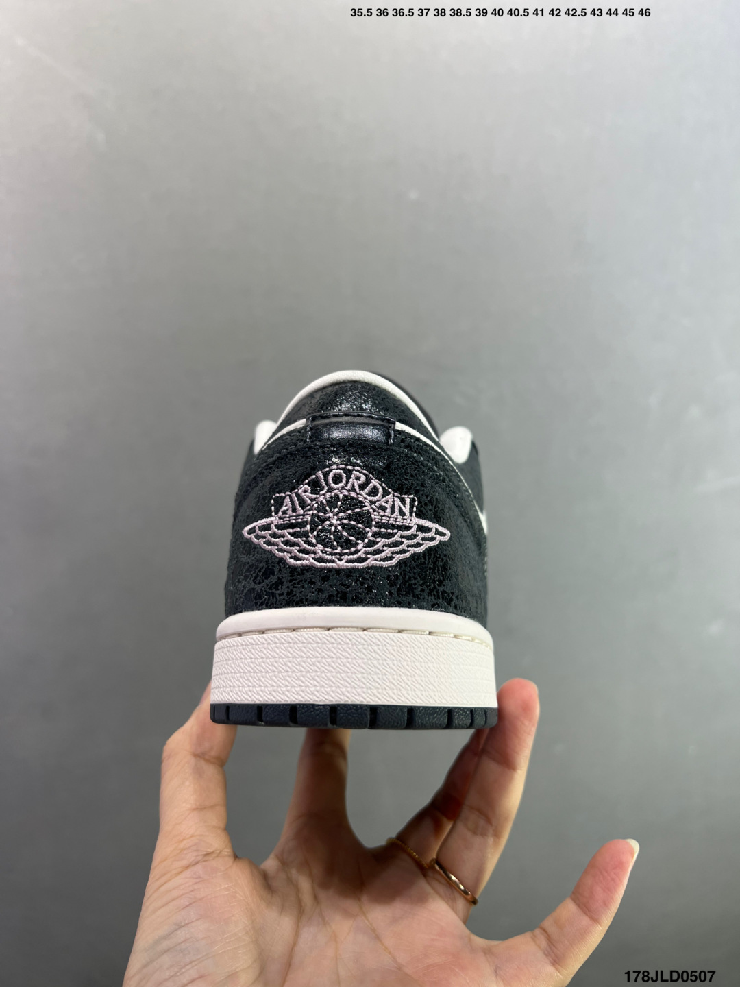 Nike Air Jordan 1 Low 经典百搭 耐克 AJ1 低帮休闲板鞋 II0595-001-Top High Quatity Cheap Sneakers Fashion Clothing Clothes Bags handbags Shoes of all Brand wholesale With The best Quality And Beautiful Price from China Factory Chinese suppliers wholesaler seller Nike Air Jordan 1 Low 经典百搭 耐克 AJ1 低帮休闲板鞋 II0595-001