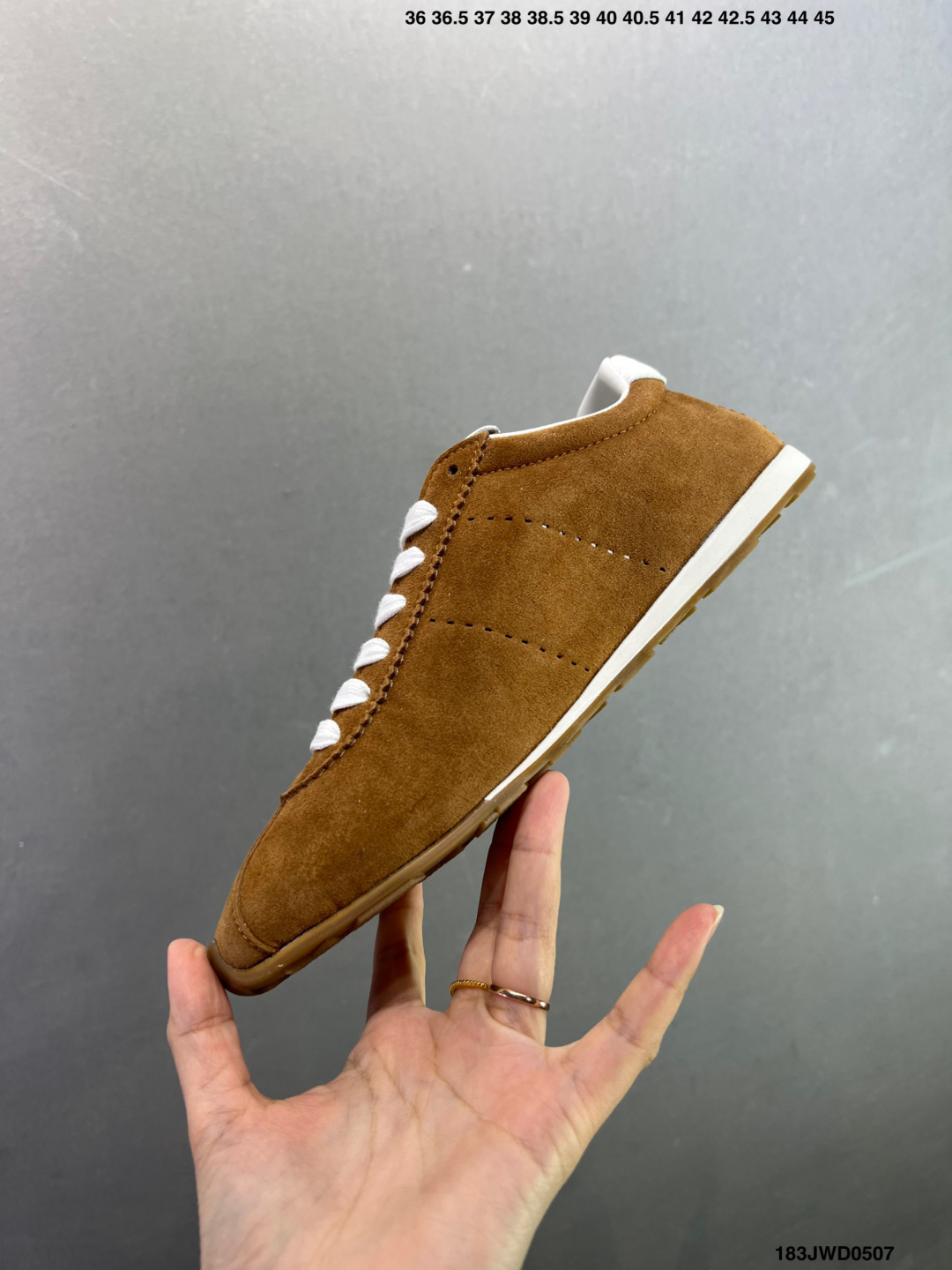 MIUMIU鞋子 缪缪miumiu休闲小脏鞋系列.-Top High Quatity Cheap Sneakers Fashion Clothing Clothes Bags handbags Shoes of all Brand wholesale With The best Quality And Beautiful Price from China Factory Chinese suppliers wholesaler seller MIUMIU鞋子 缪缪miumiu休闲小脏鞋系列.