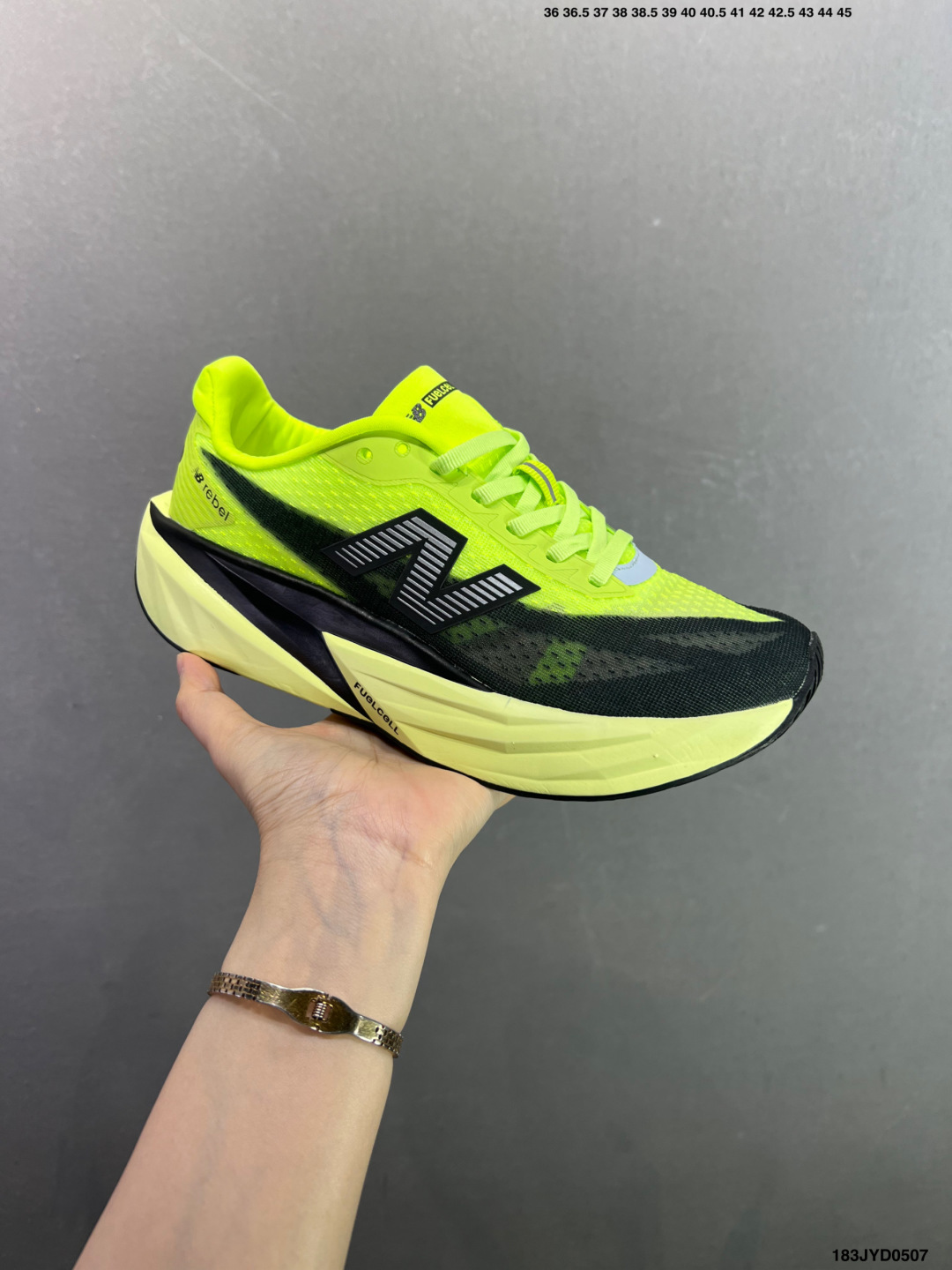 New Balance 新百伦FuelCell 简约 织物 网布防滑耐磨透气轻便 低帮 马拉松跑步鞋 MFCXVT6-Top High Quatity Cheap Sneakers Fashion Clothing Clothes Bags handbags Shoes of all Brand wholesale With The best Quality And Beautiful Price from China Factory Chinese suppliers wholesaler seller New Balance 新百伦FuelCell 简约 织物 网布防滑耐磨透气轻便 低帮 马拉松跑步鞋 MFCXVT6