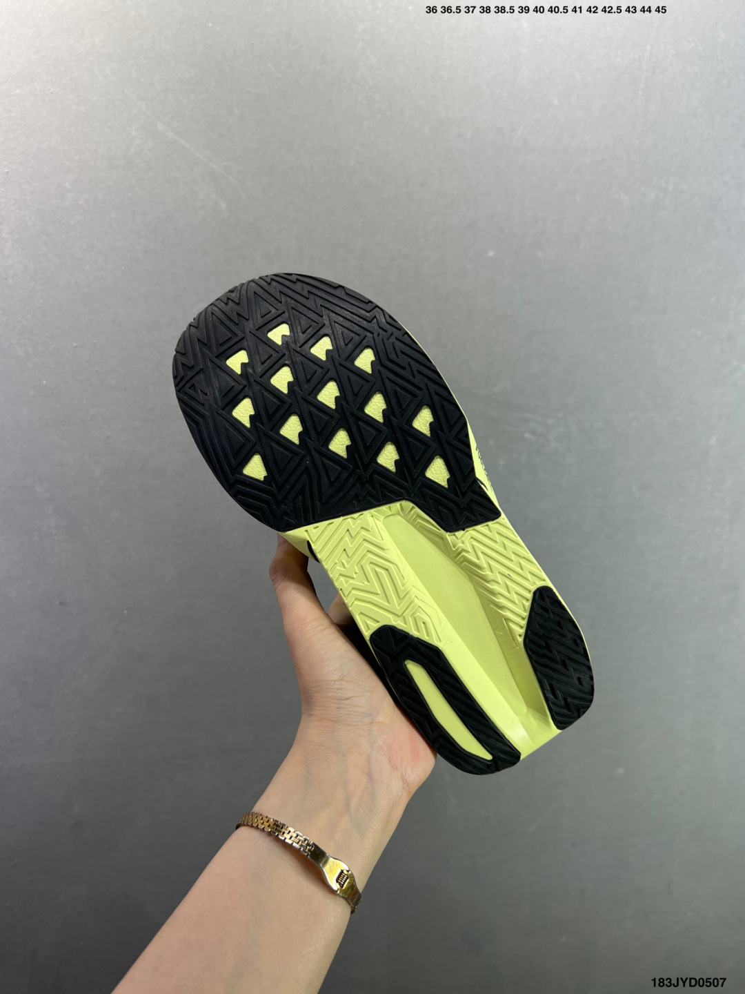 New Balance 新百伦FuelCell 简约 织物 网布防滑耐磨透气轻便 低帮 马拉松跑步鞋 MFCXVT6-Top High Quatity Cheap Sneakers Fashion Clothing Clothes Bags handbags Shoes of all Brand wholesale With The best Quality And Beautiful Price from China Factory Chinese suppliers wholesaler seller New Balance 新百伦FuelCell 简约 织物 网布防滑耐磨透气轻便 低帮 马拉松跑步鞋 MFCXVT6