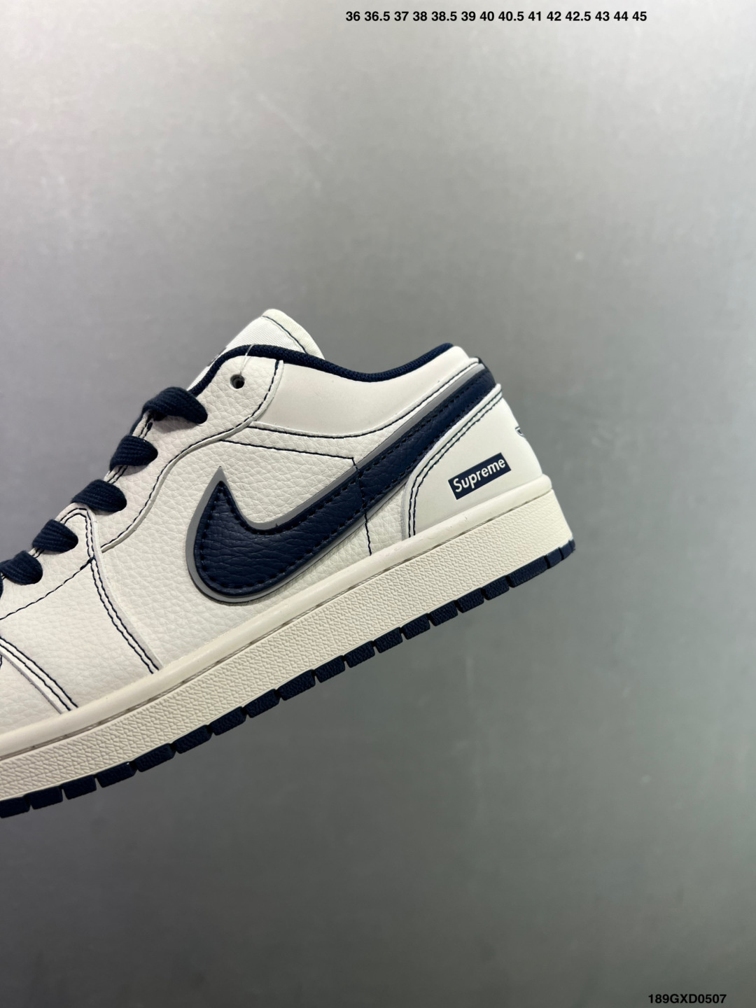 Nike Air Jordan 1 Low 定制配色 定制AJ联名-高端定制 低帮复古文化板鞋 QG1988-012