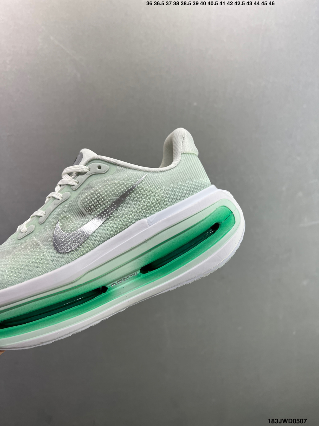Nike Vomero premium Air气垫40周年 舒适百搭防滑耐磨 支撑缓震低帮 休闲跑步鞋 HM5973-Top High Quatity Cheap Sneakers Fashion Clothing Clothes Bags handbags Shoes of all Brand wholesale With The best Quality And Beautiful Price from China Factory Chinese suppliers wholesaler seller Nike Vomero premium Air气垫40周年 舒适百搭防滑耐磨 支撑缓震低帮 休闲跑步鞋 HM5973