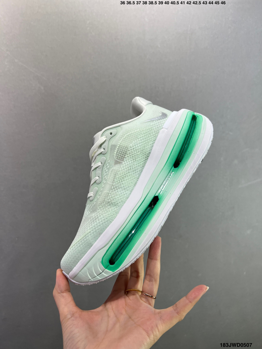 Nike Vomero premium Air气垫40周年 舒适百搭防滑耐磨 支撑缓震低帮 休闲跑步鞋 HM5973-Top High Quatity Cheap Sneakers Fashion Clothing Clothes Bags handbags Shoes of all Brand wholesale With The best Quality And Beautiful Price from China Factory Chinese suppliers wholesaler seller Nike Vomero premium Air气垫40周年 舒适百搭防滑耐磨 支撑缓震低帮 休闲跑步鞋 HM5973