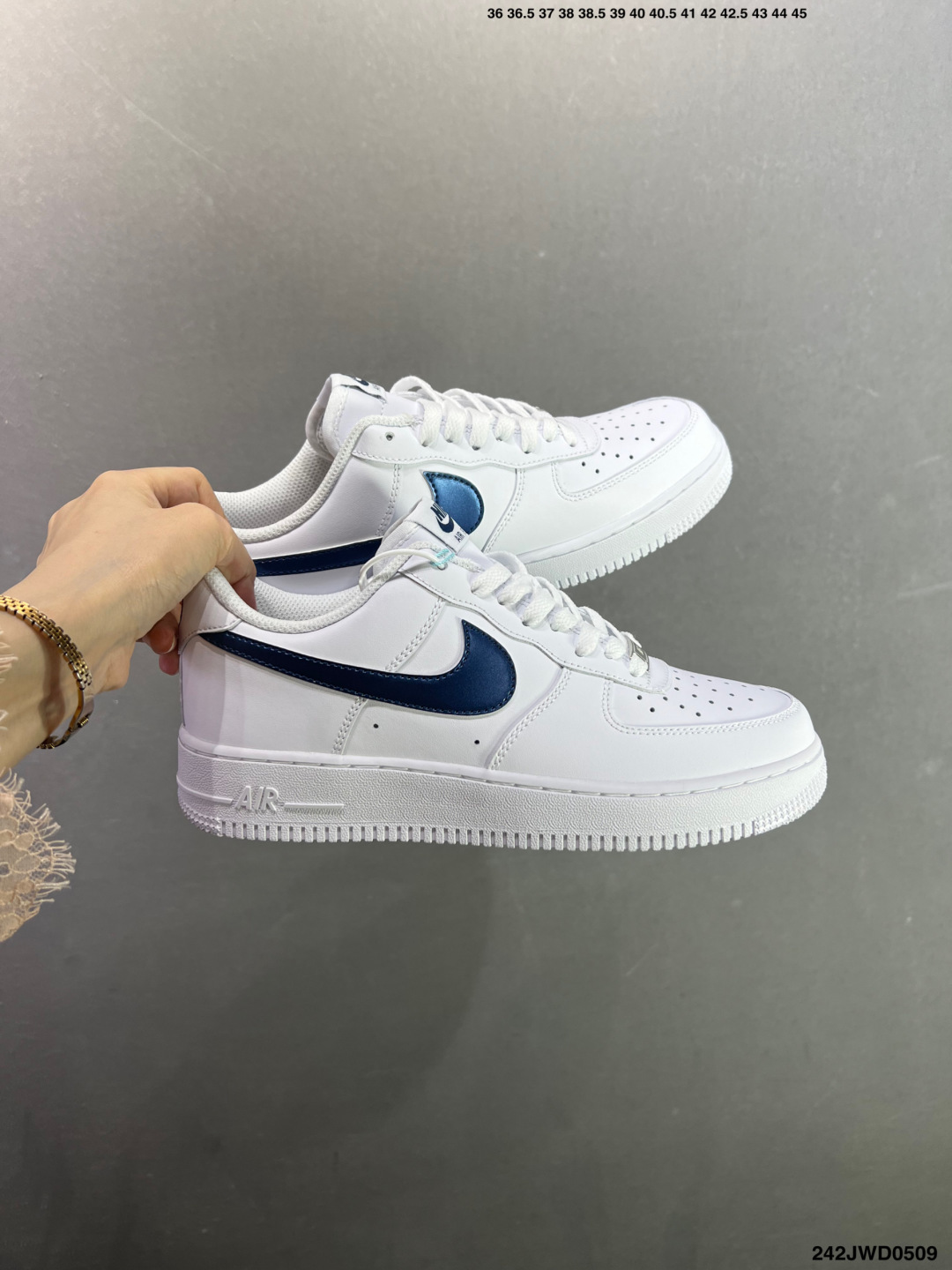 耐克Nike AIR FORCE 1’07空军一号低帮百搭休闲运动板鞋 IH1943-600-Top High Quatity Cheap Sneakers Fashion Clothing Clothes Bags handbags Shoes of all Brand wholesale With The best Quality And Beautiful Price from China Factory Chinese suppliers wholesaler seller 耐克Nike AIR FORCE 1’07空军一号低帮百搭休闲运动板鞋 IH1943-600