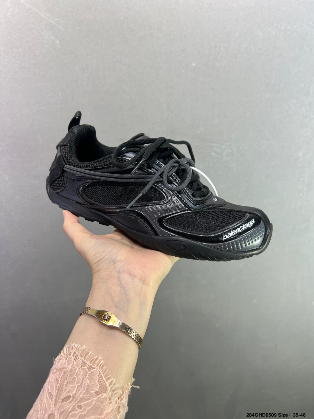 Balenciaga巴黎世家 Radar 圆头系带 做旧效果 低帮 生活休闲鞋 865704 WSTGL