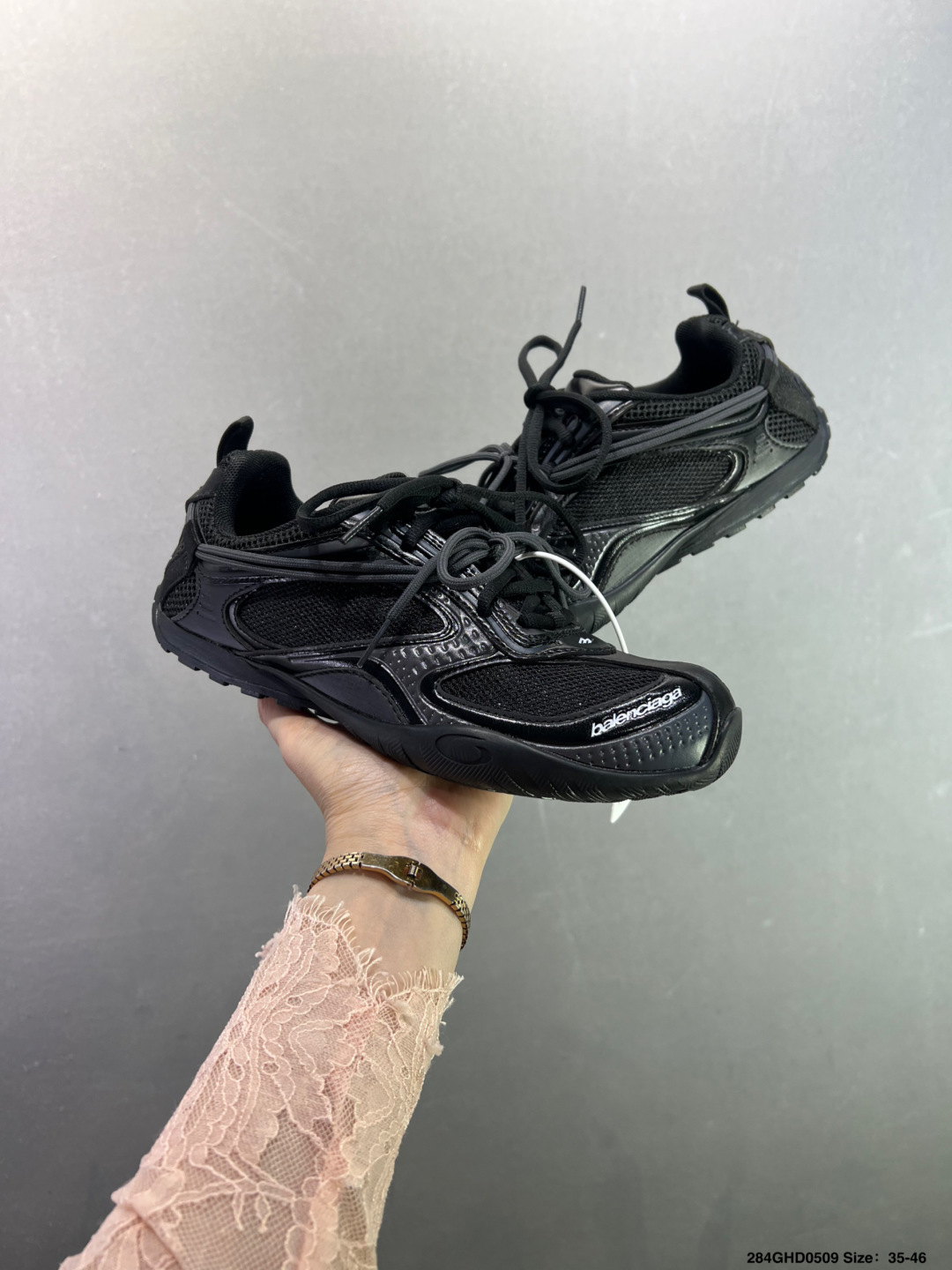 Balenciaga巴黎世家 Radar 圆头系带 做旧效果 低帮 生活休闲鞋 865704 WSTGL