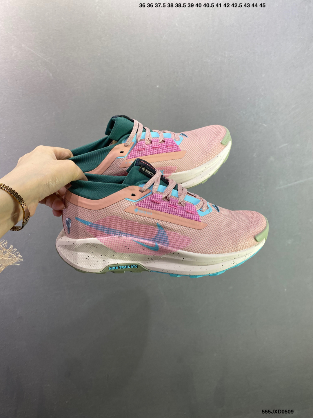 Nike PEGASUS TRAIL 5 GTX 登月跑鞋 网面透气跑步鞋 FQ0908-300-Top High Quatity Cheap Sneakers Fashion Clothing Clothes Bags handbags Shoes of all Brand wholesale With The best Quality And Beautiful Price from China Factory Chinese suppliers wholesaler seller Nike PEGASUS TRAIL 5 GTX 登月跑鞋 网面透气跑步鞋 FQ0908-300