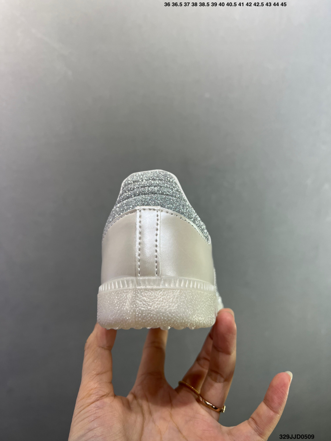 adidas SAMBA W德训鞋 HP3698-Top High Quatity Cheap Sneakers Fashion Clothing Clothes Bags handbags Shoes of all Brand wholesale With The best Quality And Beautiful Price from China Factory Chinese suppliers wholesaler seller adidas SAMBA W德训鞋 HP3698