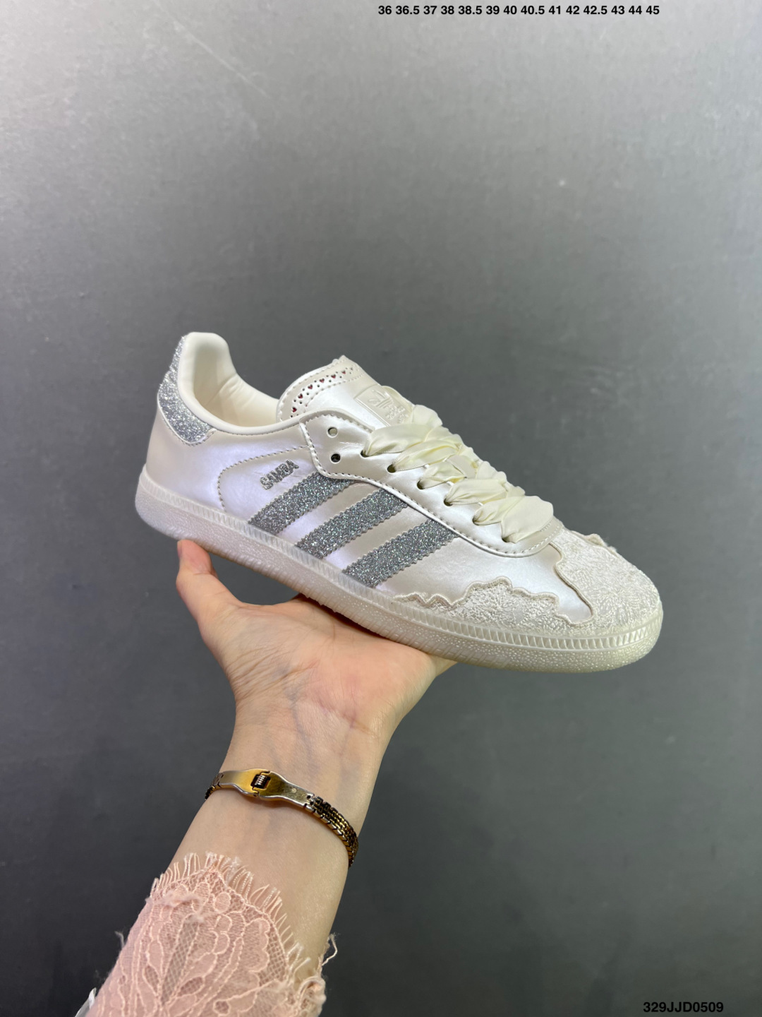 adidas SAMBA W德训鞋 HP3698-Top High Quatity Cheap Sneakers Fashion Clothing Clothes Bags handbags Shoes of all Brand wholesale With The best Quality And Beautiful Price from China Factory Chinese suppliers wholesaler seller adidas SAMBA W德训鞋 HP3698