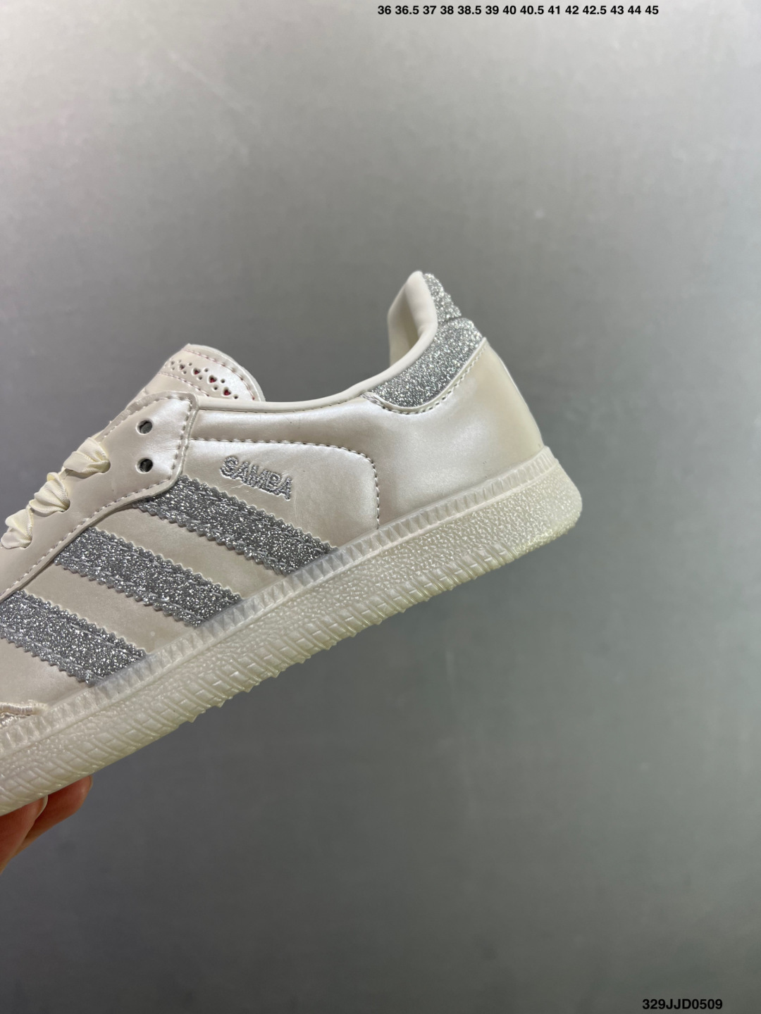 adidas SAMBA W德训鞋 HP3698-Top High Quatity Cheap Sneakers Fashion Clothing Clothes Bags handbags Shoes of all Brand wholesale With The best Quality And Beautiful Price from China Factory Chinese suppliers wholesaler seller adidas SAMBA W德训鞋 HP3698