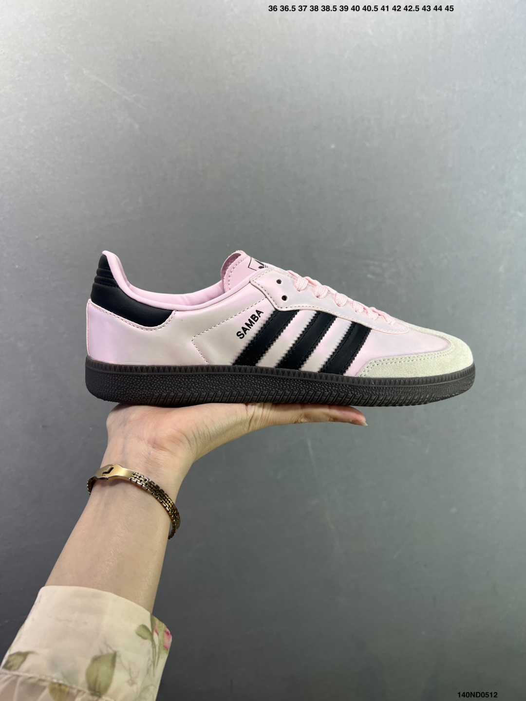 新配色 ✅Adidas Originals Samba 阿迪达斯 桑巴舞系列绅士德训足球风百搭低帮休闲运动板鞋 货号:KJ4305 尺码:如图 ID:140ND0512