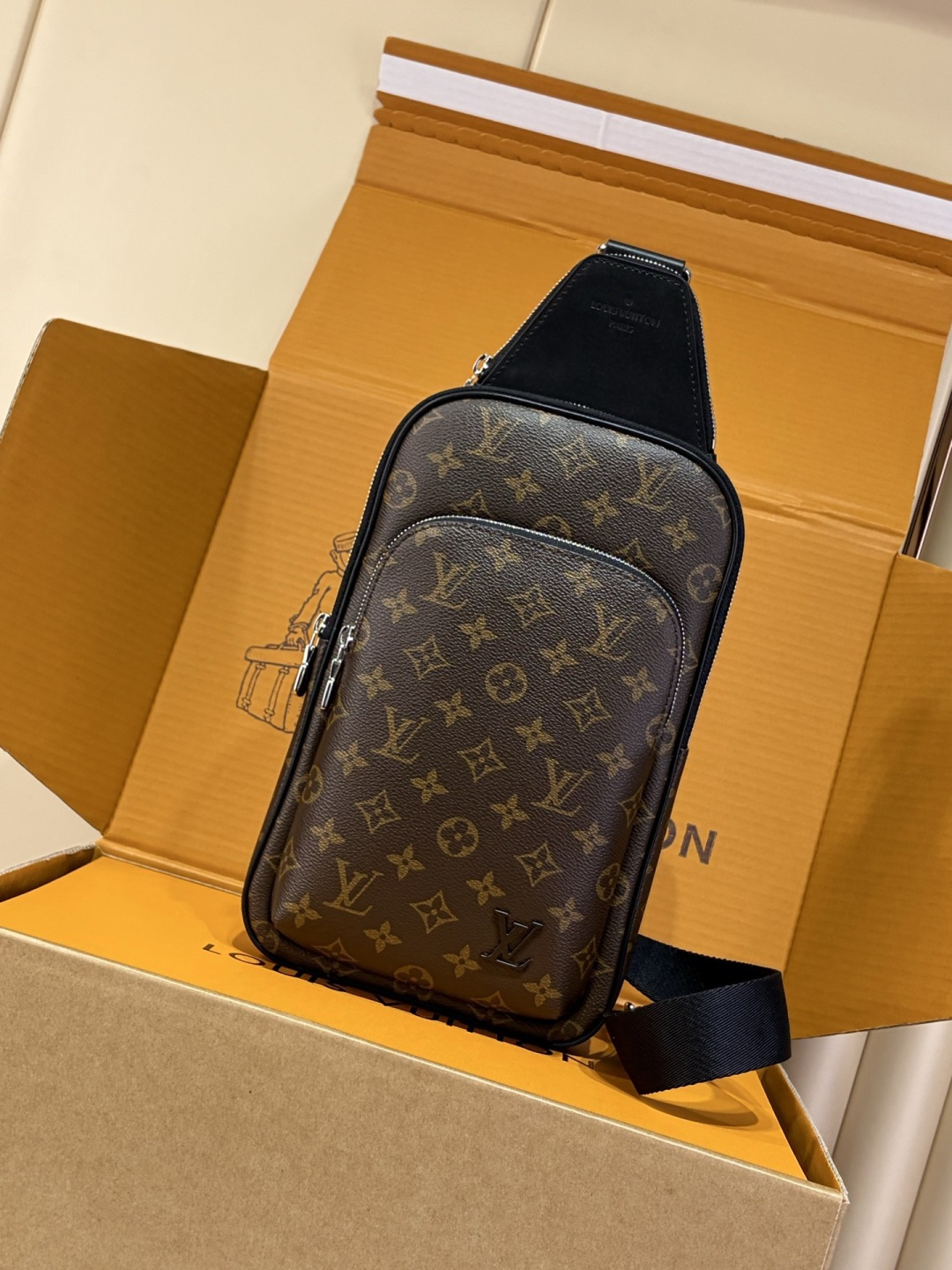 Avenue NM M:46327 GR 20x31x10cm