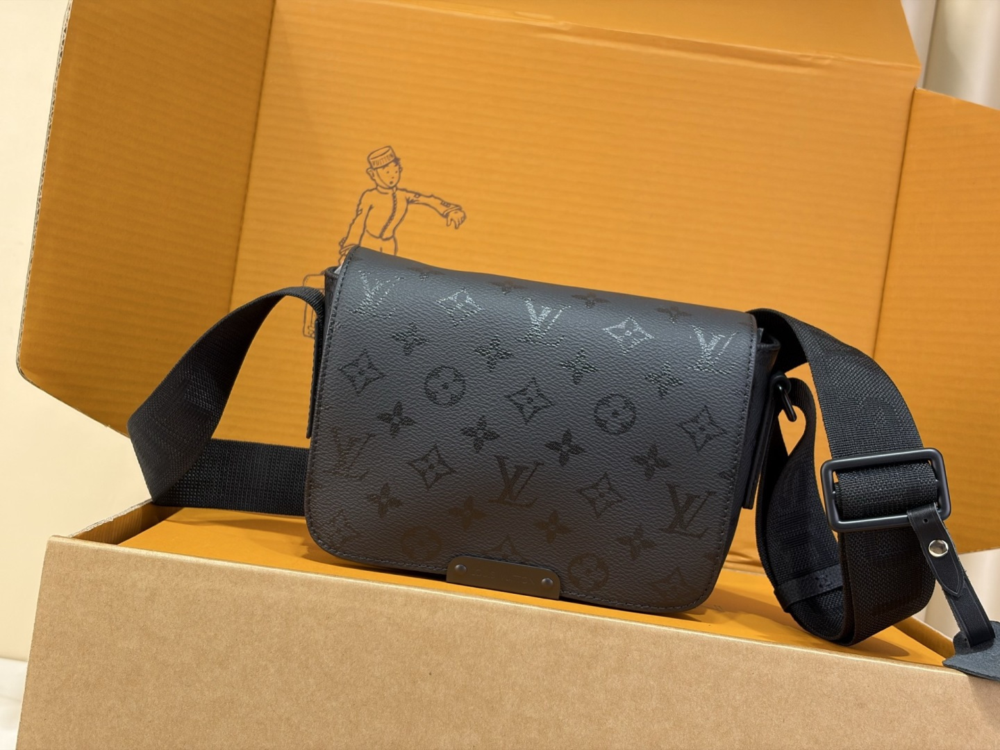 LV Mini Bastille M3A597 15x24x6.5cm