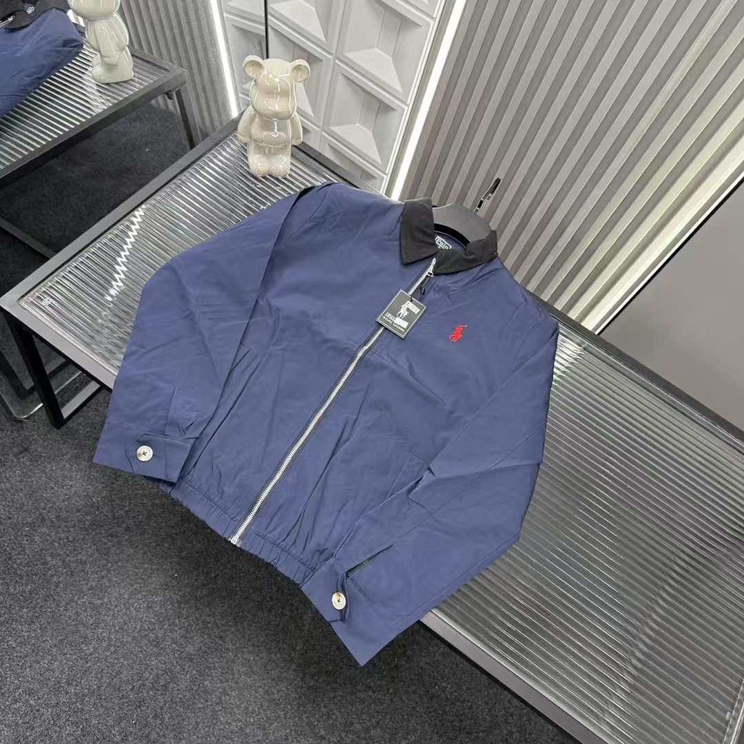 🛒购物价：💰129 早秋外套推荐⭐拉夫劳伦.保罗刺绣小马翻领夹克外套🪡三标齐全官网一致，放大看细节📷原相机实物拍摄 
颜色：藏青色
尺码：L-4xl
 L（80～105斤）
XL（105～120斤）
2XL（120～140斤）
3XL（140～160斤）
4XL（160～180斤）