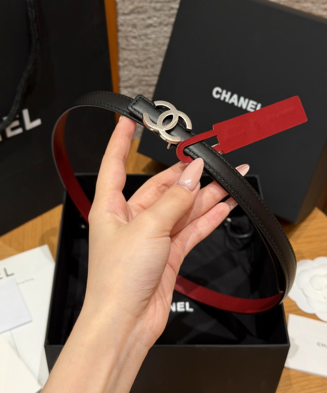 샤넬 더블 C 메탈 장식 리버서블 카프스킨 벨트 상세 이미지 3