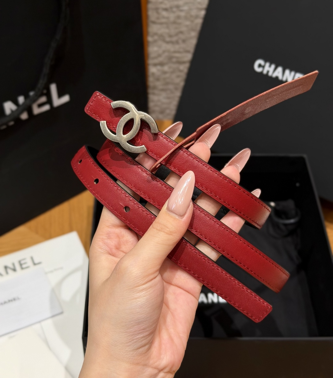 샤넬 더블 C 메탈 장식 리버서블 카프스킨 벨트 상세 이미지 4