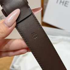 -THE ROW✨ Classic Belt 30mm 经典款腰带 窄款亮面小牛皮腰带,搭配金属针扣与一体式固定皮圈。3 -THE ROW✨ Classic Belt 30mm 经典款腰带 窄款亮面小牛皮腰带,搭配金属针扣与一体式固定皮圈。3
