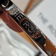 -THE ROW✨ Classic Belt 30mm 经典款腰带 窄款亮面小牛皮腰带,搭配金属针扣与一体式固定皮圈。3 -THE ROW✨ Classic Belt 30mm 经典款腰带 窄款亮面小牛皮腰带,搭配金属针扣与一体式固定皮圈。3