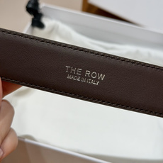 -THE ROW✨ Classic Belt 30mm 经典款腰带 窄款亮面小牛皮腰带,搭配金属针扣与一体式固定皮圈。3 -THE ROW✨ Classic Belt 30mm 经典款腰带 窄款亮面小牛皮腰带,搭配金属针扣与一体式固定皮圈。3