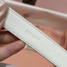 -缪家✨Leather Belt 20mm 皮革腰带 现代与复古的对比在这款柔软皮革腰带的细节中显现,古色古香的效果由金 -缪家✨Leather Belt 20mm 皮革腰带 现代与复古的对比在这款柔软皮革腰带的细节中显现,古色古香的效果由金