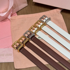 -缪家✨Leather Belt 20mm 皮革腰带 现代与复古的对比在这款柔软皮革腰带的细节中显现,古色古香的效果由金 -缪家✨Leather Belt 20mm 皮革腰带 现代与复古的对比在这款柔软皮革腰带的细节中显现,古色古香的效果由金