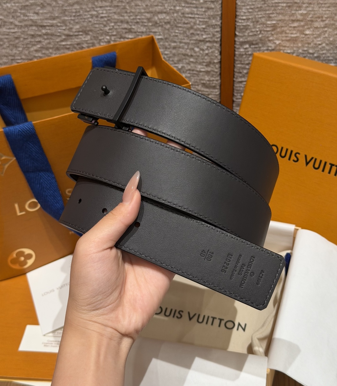 루이비통 옵틱 40mm 리버시블 가죽 벨트 상세 이미지 4