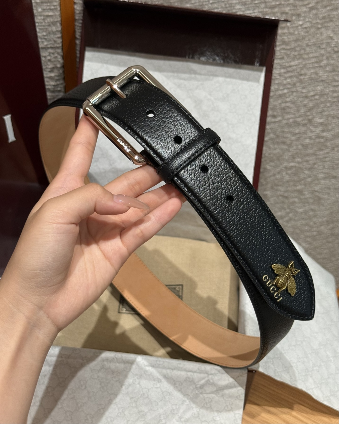 구찌 비 디테일 핀 버클 가죽 벨트 상세 이미지 3