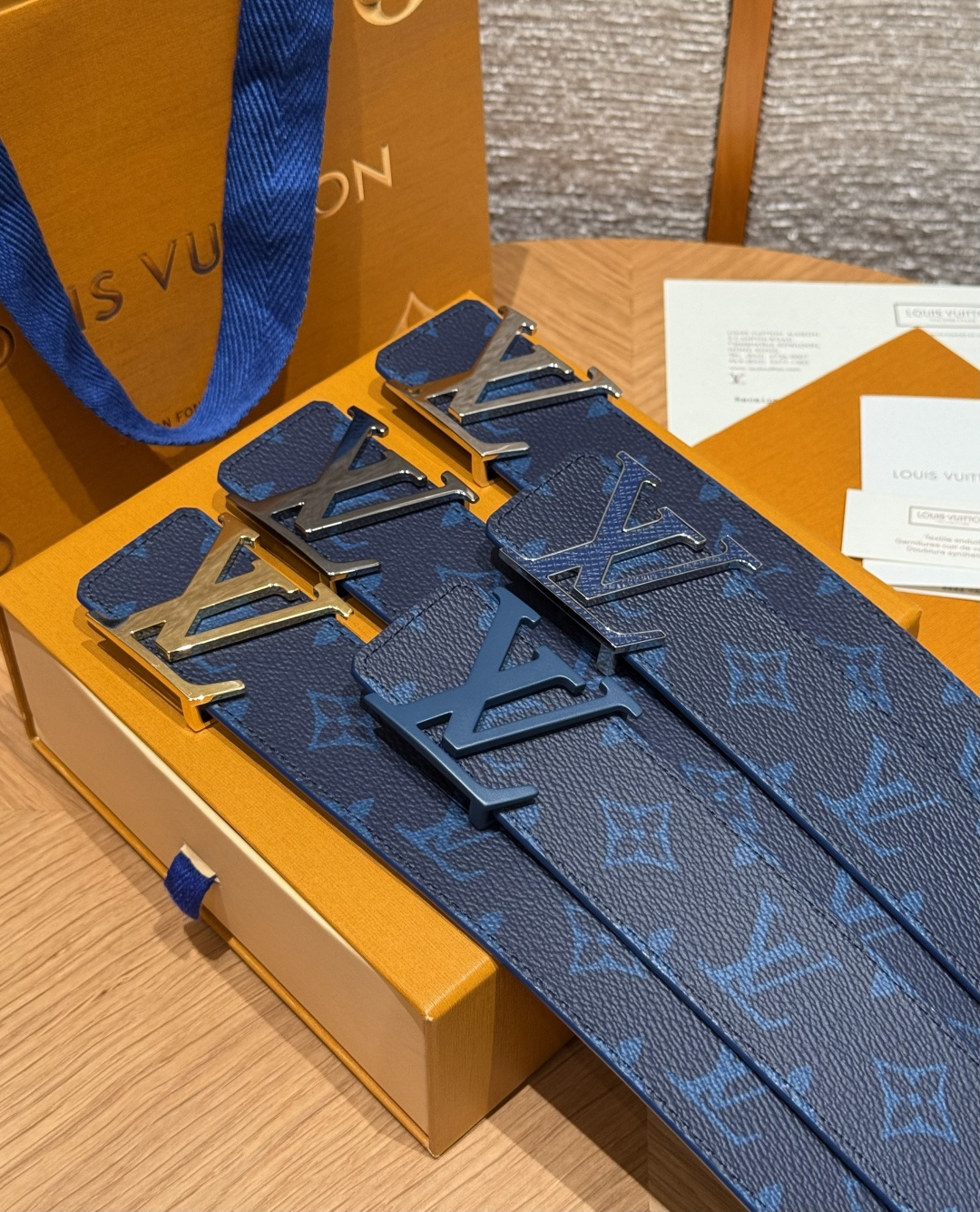 루이비통 디멘션 드리프트 40mm 리버시블 벨트 상세 이미지 7