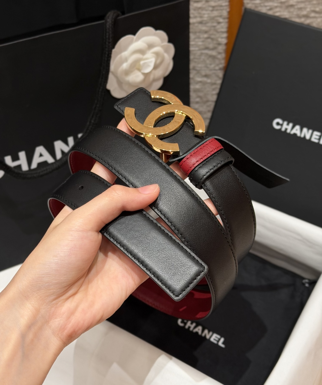 -香家✨ Leather Belt 30mm 皮质腰带 双面小牛皮腰带,经典双C带扣设计。小牛皮与金属。两种配色随心切换 -香家✨ Leather Belt 30mm 皮质腰带 双面小牛皮腰带,经典双C带扣设计。小牛皮与金属。两种配色随心切换