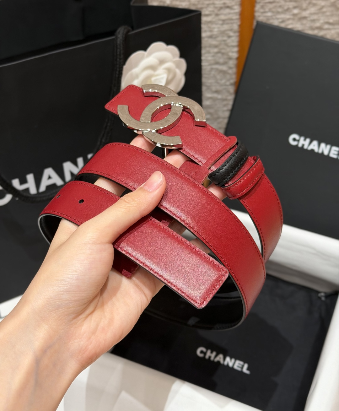 -香家✨ Leather Belt 30mm 皮质腰带 双面小牛皮腰带,经典双C带扣设计。小牛皮与金属。两种配色随心切换 -香家✨ Leather Belt 30mm 皮质腰带 双面小牛皮腰带,经典双C带扣设计。小牛皮与金属。两种配色随心切换
