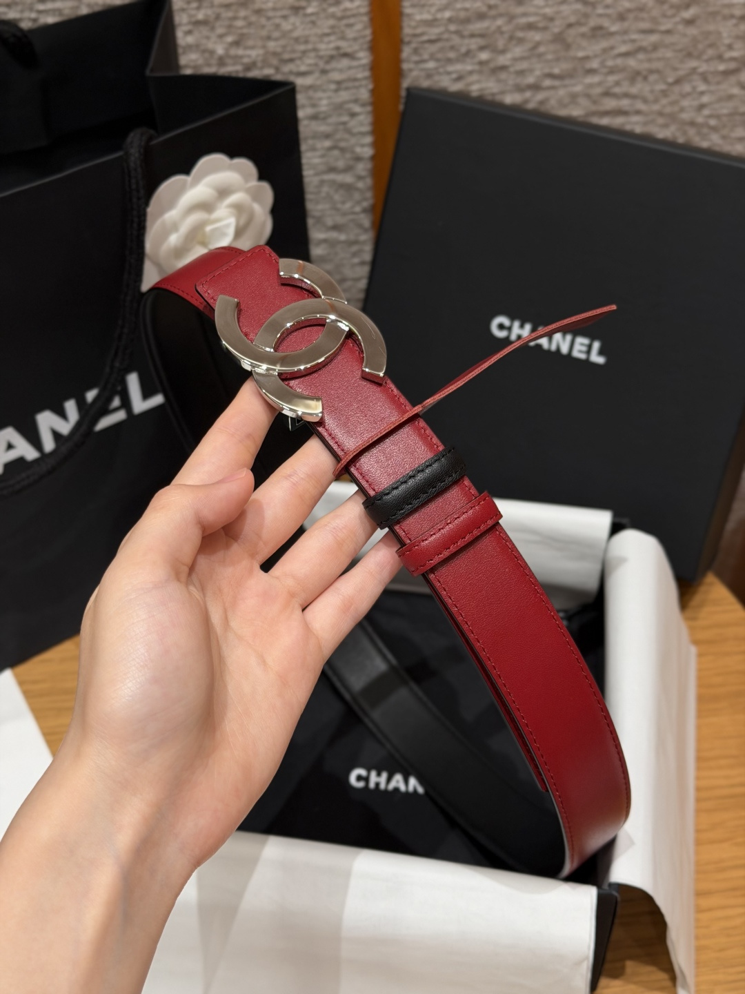 -香家✨ Leather Belt 30mm 皮质腰带 双面小牛皮腰带,经典双C带扣设计。小牛皮与金属。两种配色随心切换 -香家✨ Leather Belt 30mm 皮质腰带 双面小牛皮腰带,经典双C带扣设计。小牛皮与金属。两种配色随心切换