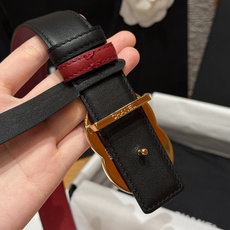 -香家✨ Leather Belt 30mm 皮质腰带 双面小牛皮腰带,经典双C带扣设计。小牛皮与金属。两种配色随心切换 -香家✨ Leather Belt 30mm 皮质腰带 双面小牛皮腰带,经典双C带扣设计。小牛皮与金属。两种配色随心切换