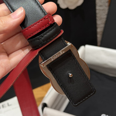 -香家✨ Leather Belt 30mm 皮质腰带 双面小牛皮腰带,经典双C带扣设计。小牛皮与金属。两种配色随心切换 -香家✨ Leather Belt 30mm 皮质腰带 双面小牛皮腰带,经典双C带扣设计。小牛皮与金属。两种配色随心切换