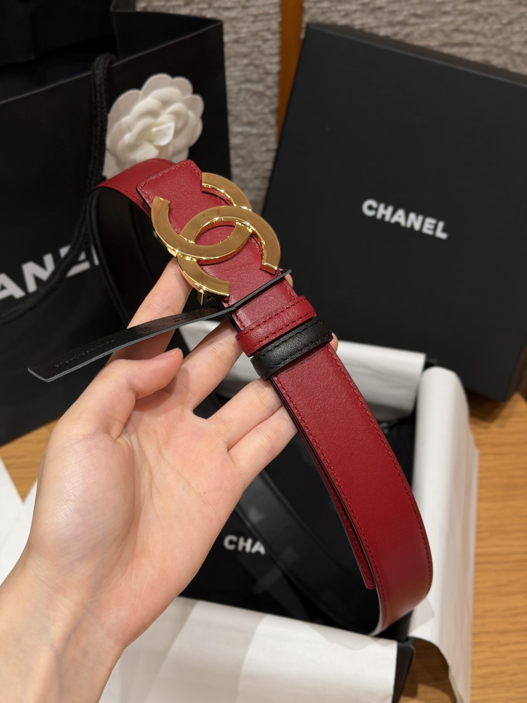 -香家✨ Leather Belt 30mm 皮质腰带 双面小牛皮腰带,经典双C带扣设计。小牛皮与金属。两种配色随心切换 -香家✨ Leather Belt 30mm 皮质腰带 双面小牛皮腰带,经典双C带扣设计。小牛皮与金属。两种配色随心切换
