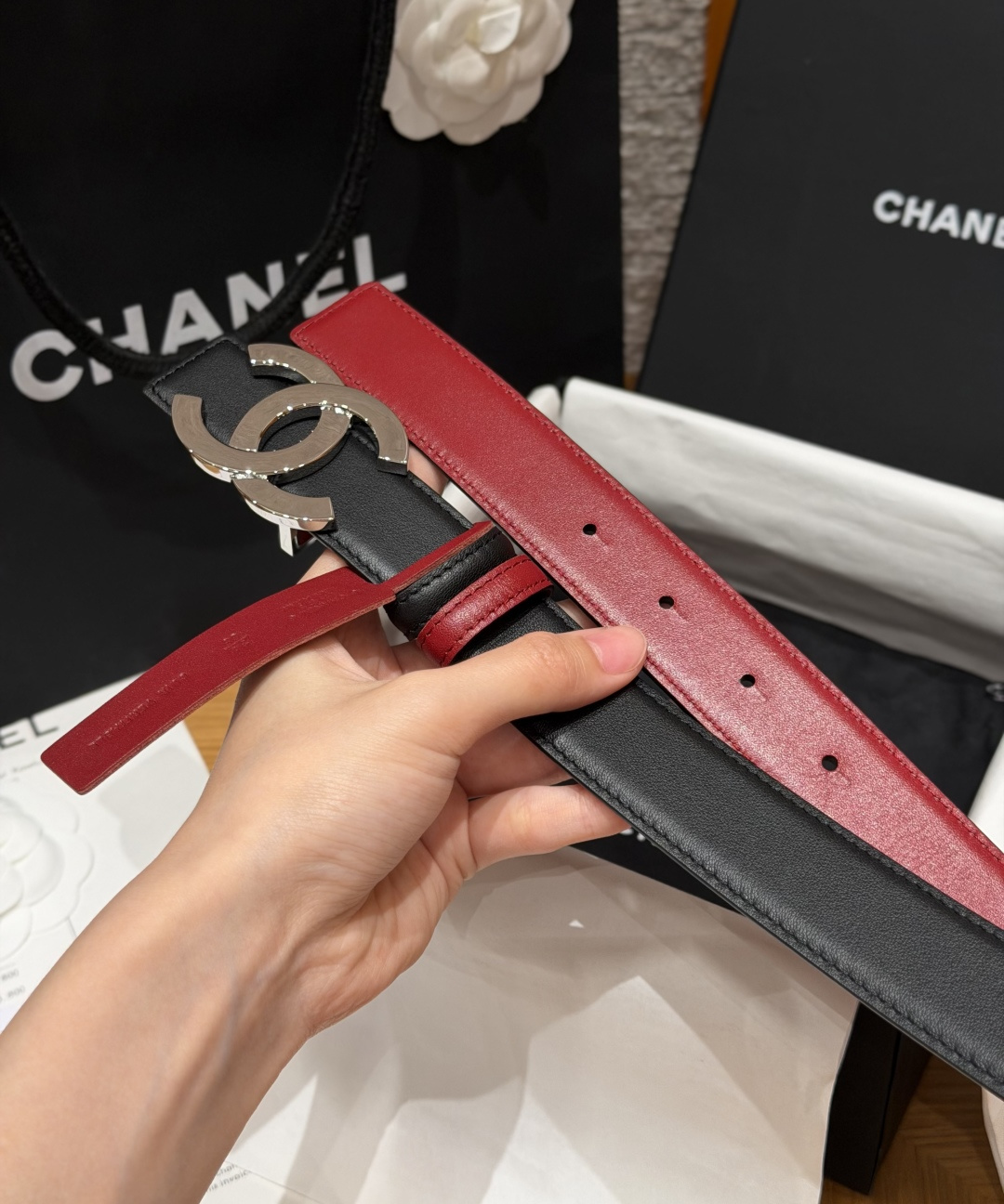 -香家✨ Leather Belt 30mm 皮质腰带 双面小牛皮腰带,经典双C带扣设计。小牛皮与金属。两种配色随心切换 -香家✨ Leather Belt 30mm 皮质腰带 双面小牛皮腰带,经典双C带扣设计。小牛皮与金属。两种配色随心切换