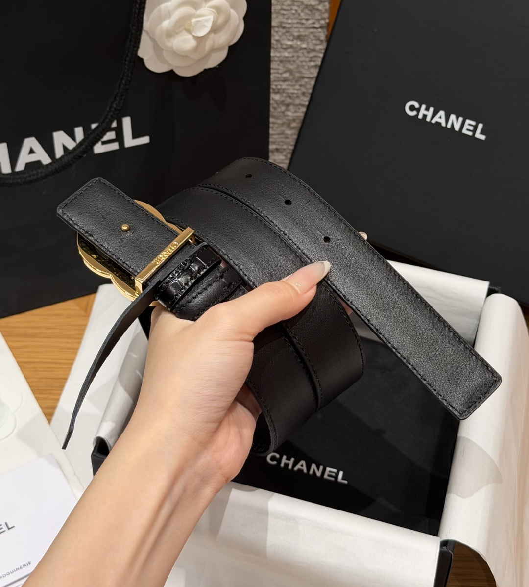 -香家✨ Leather Belt 30mm 皮质腰带 双面小牛皮腰带,经典双C带扣设计。小牛皮与金属。两种配色随心切换 -香家✨ Leather Belt 30mm 皮质腰带 双面小牛皮腰带,经典双C带扣设计。小牛皮与金属。两种配色随心切换