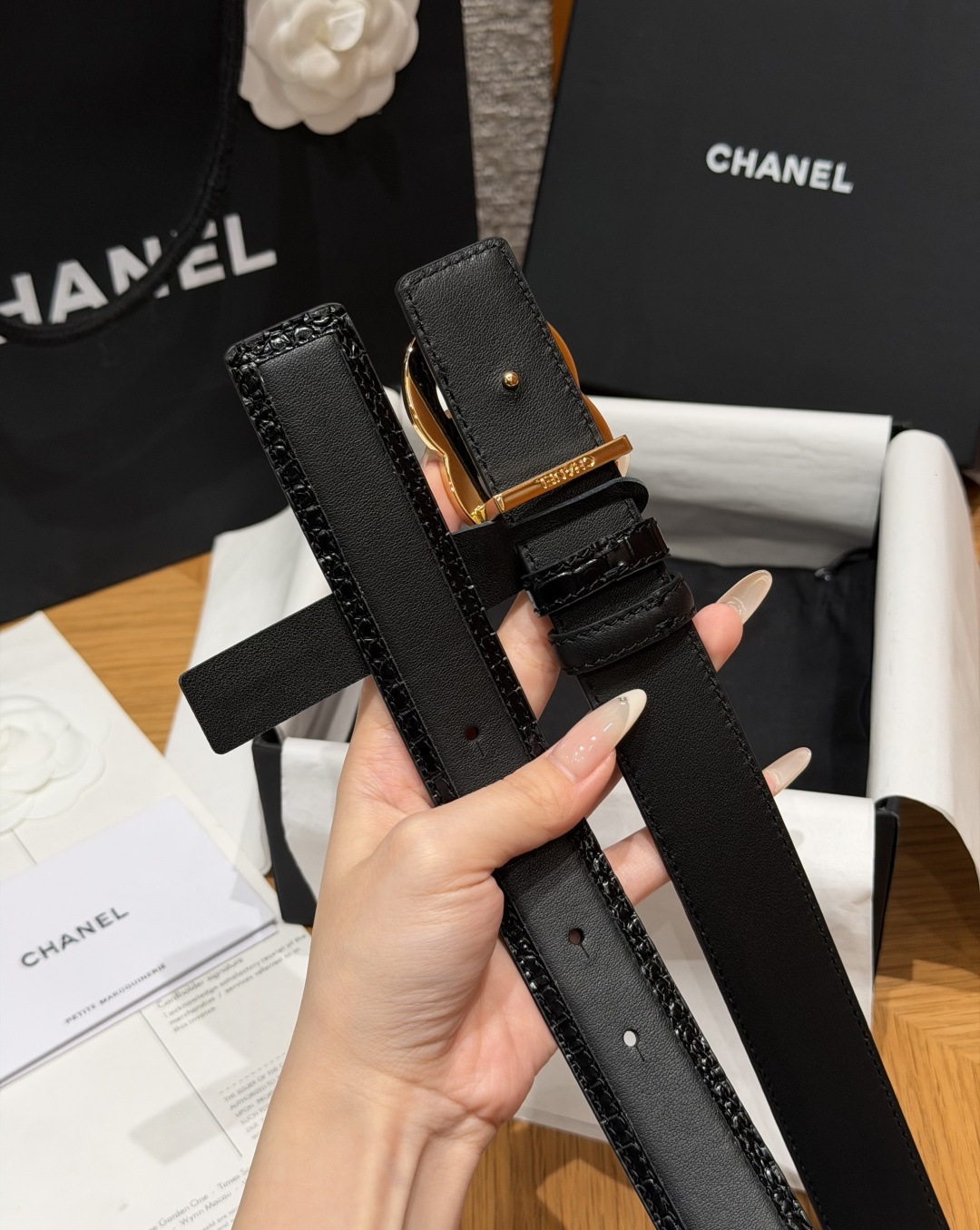 -香家✨ Leather Belt 30mm 皮质腰带 双面小牛皮腰带,经典双C带扣设计。小牛皮与金属。两种配色随心切换 -香家✨ Leather Belt 30mm 皮质腰带 双面小牛皮腰带,经典双C带扣设计。小牛皮与金属。两种配色随心切换