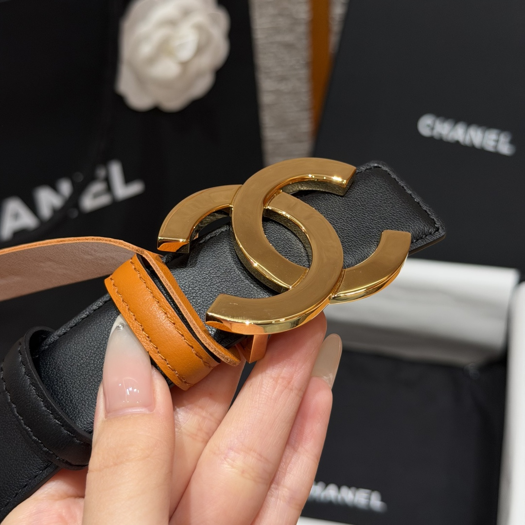 -香家✨ Leather Belt 30mm 皮质腰带 双面小牛皮腰带,经典双C带扣设计。小牛皮与金属。两种配色随心切换 -香家✨ Leather Belt 30mm 皮质腰带 双面小牛皮腰带,经典双C带扣设计。小牛皮与金属。两种配色随心切换