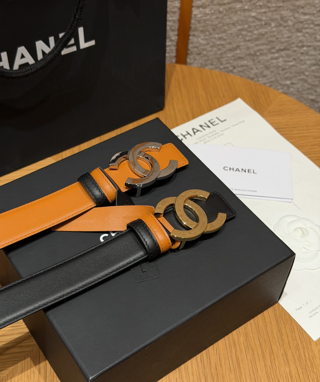 -香家✨ Leather Belt 30mm 皮质腰带 双面小牛皮腰带,经典双C带扣设计。小牛皮与金属。两种配色随心切换 -香家✨ Leather Belt 30mm 皮质腰带 双面小牛皮腰带,经典双C带扣设计。小牛皮与金属。两种配色随心切换