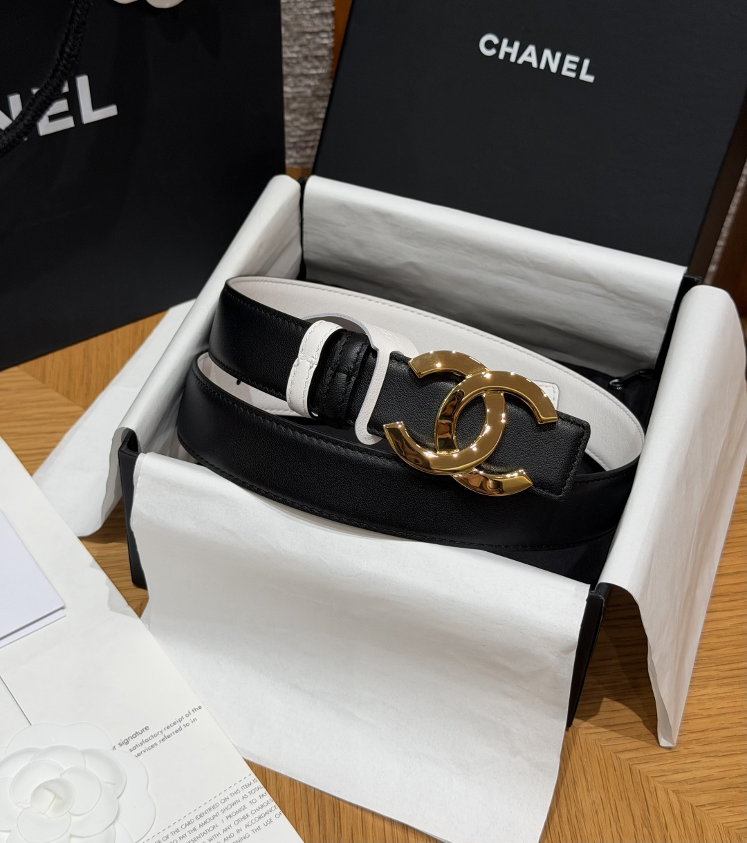 -香家✨ Leather Belt 30mm 皮质腰带 双面小牛皮腰带,经典双C带扣设计。小牛皮与金属。两种配色随心切换 -香家✨ Leather Belt 30mm 皮质腰带 双面小牛皮腰带,经典双C带扣设计。小牛皮与金属。两种配色随心切换