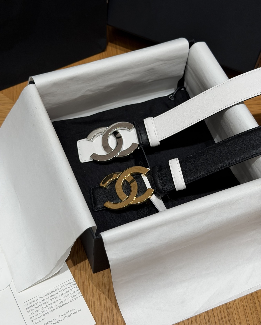 -香家✨ Leather Belt 30mm 皮质腰带 双面小牛皮腰带,经典双C带扣设计。小牛皮与金属。两种配色随心切换 -香家✨ Leather Belt 30mm 皮质腰带 双面小牛皮腰带,经典双C带扣设计。小牛皮与金属。两种配色随心切换
