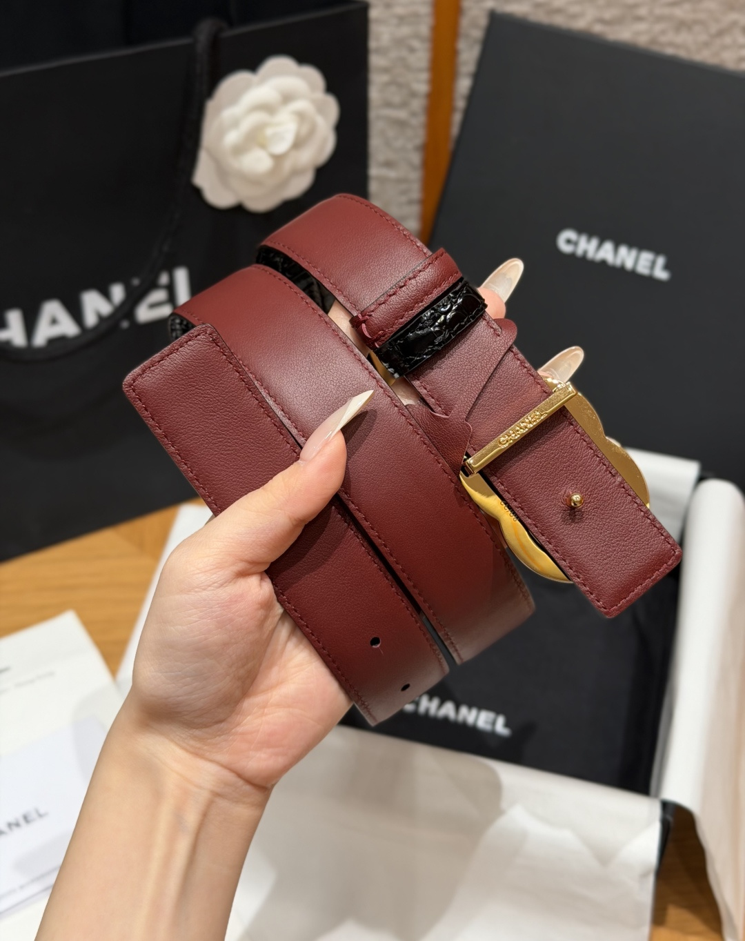 -香家✨ Leather Belt 30mm 皮质腰带 双面小牛皮腰带,经典双C带扣设计。小牛皮与金属。两种配色随心切换 -香家✨ Leather Belt 30mm 皮质腰带 双面小牛皮腰带,经典双C带扣设计。小牛皮与金属。两种配色随心切换