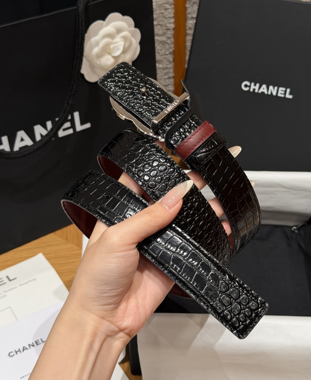 -香家✨ Leather Belt 30mm 皮质腰带 双面小牛皮腰带,经典双C带扣设计。小牛皮与金属。两种配色随心切换 -香家✨ Leather Belt 30mm 皮质腰带 双面小牛皮腰带,经典双C带扣设计。小牛皮与金属。两种配色随心切换