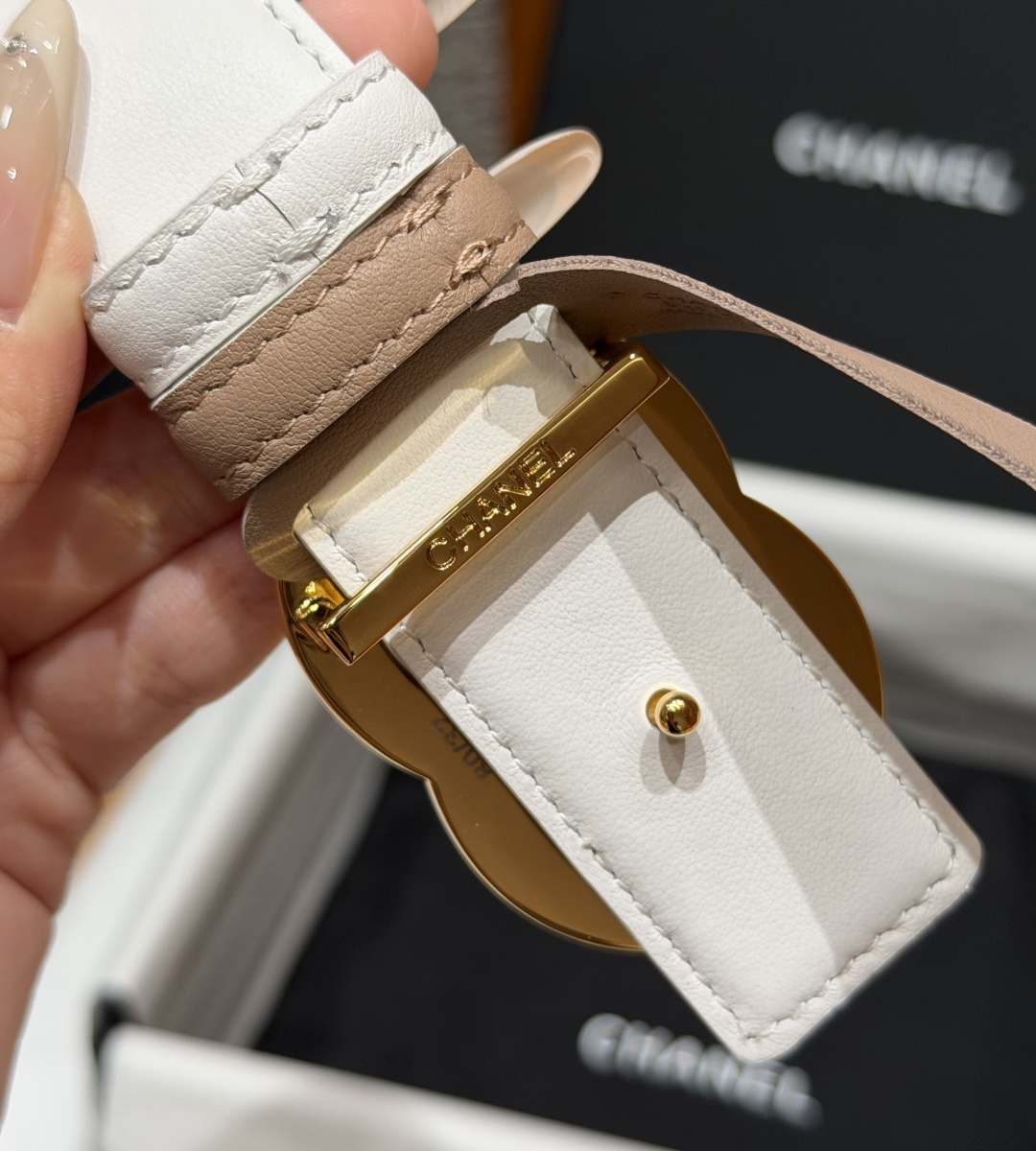 -香家✨ Leather Belt 30mm 皮质腰带 双面小牛皮腰带,经典双C带扣设计。小牛皮与金属。两种配色随心切换 -香家✨ Leather Belt 30mm 皮质腰带 双面小牛皮腰带,经典双C带扣设计。小牛皮与金属。两种配色随心切换