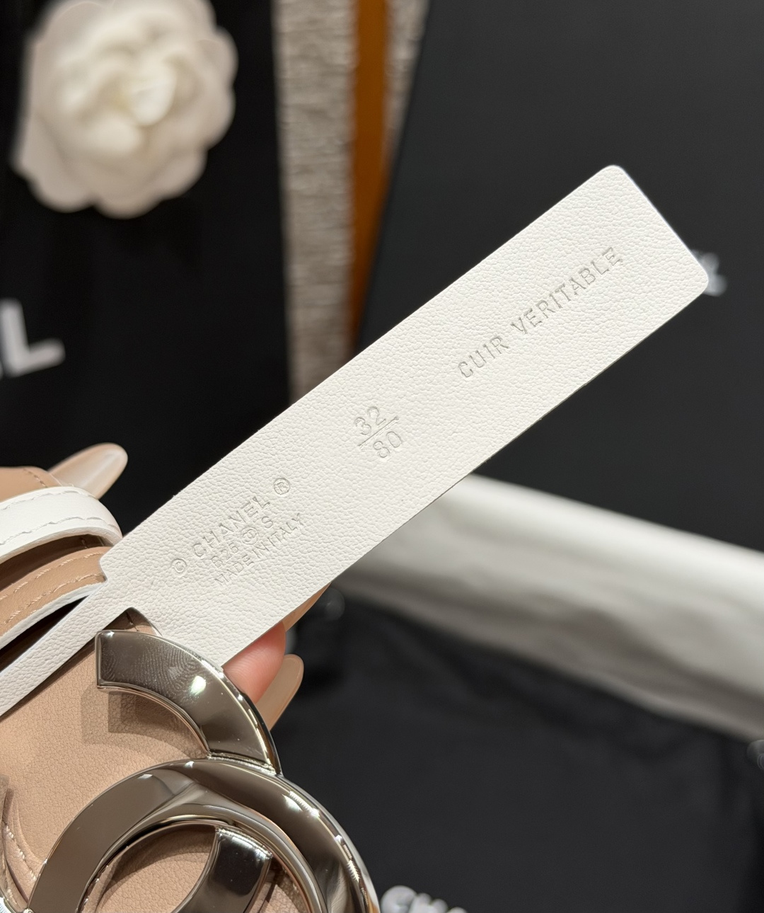 -香家✨ Leather Belt 30mm 皮质腰带 双面小牛皮腰带,经典双C带扣设计。小牛皮与金属。两种配色随心切换 -香家✨ Leather Belt 30mm 皮质腰带 双面小牛皮腰带,经典双C带扣设计。小牛皮与金属。两种配色随心切换